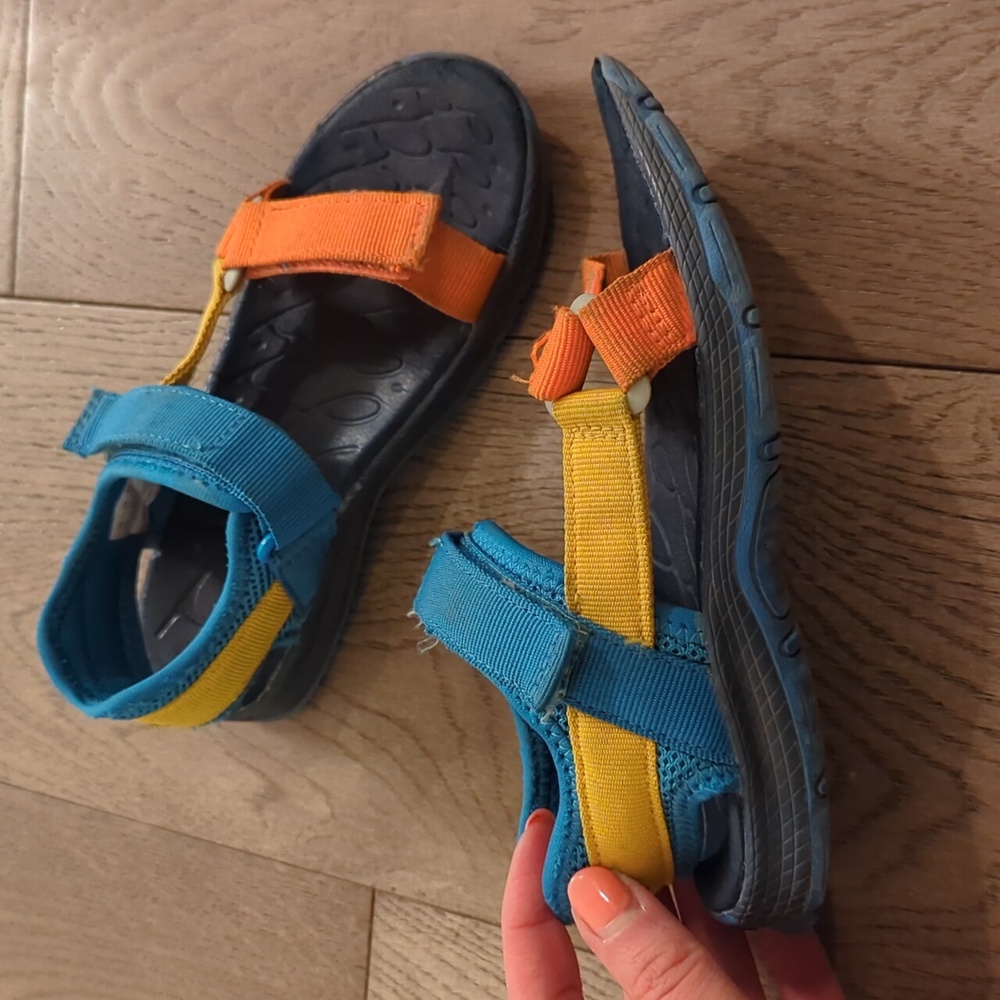 Merrell size 13T sandals